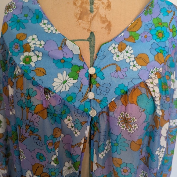 Vintage Flower Nightgown - Picture 9 of 9